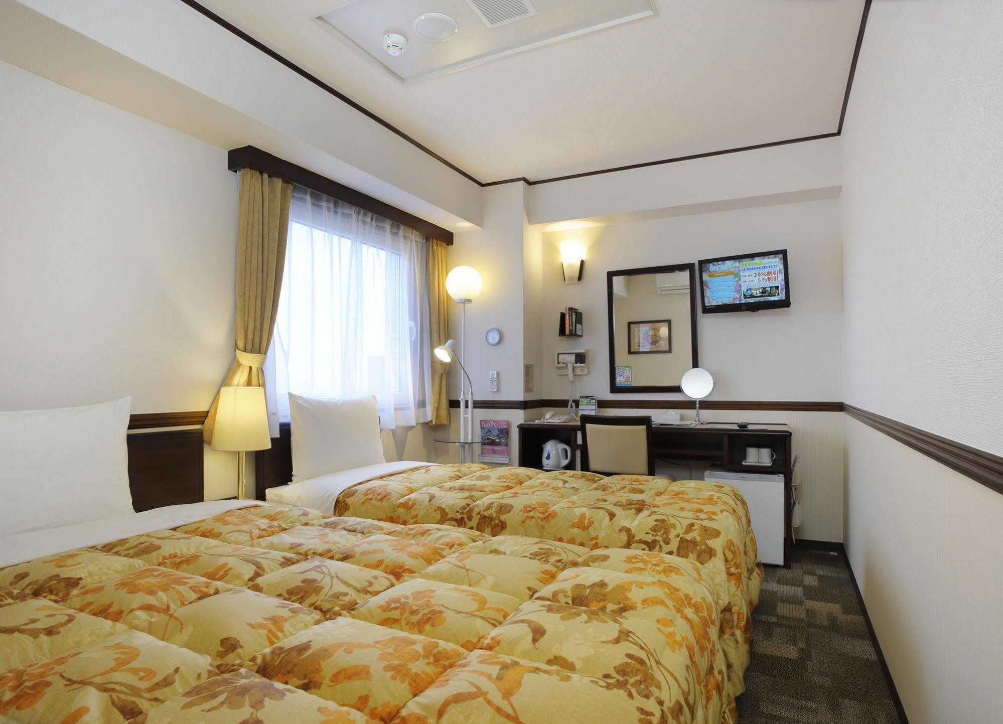 Toyoko Inn Tottori Eki Minami Guchi Exterior photo